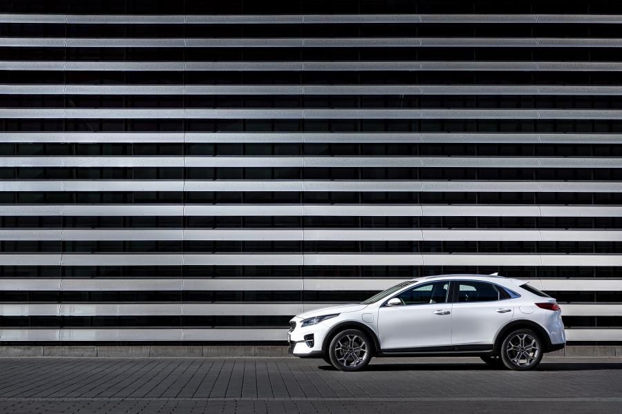  Kia XCeed PHEV 2019 года  (WW) (фото 12 из 30)